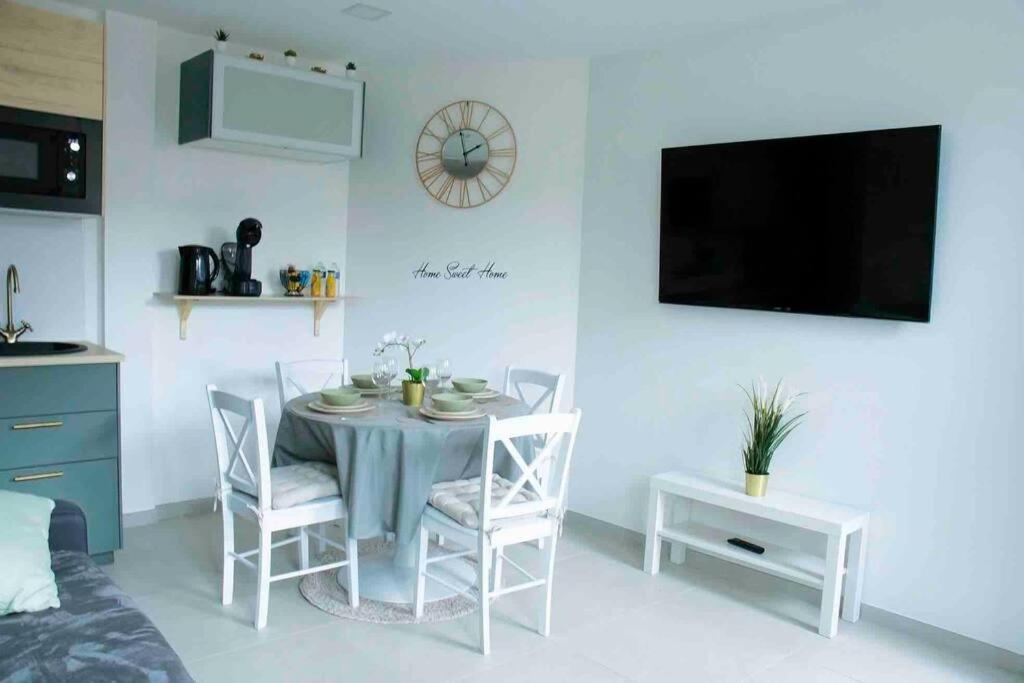 Appartement 5Min Aeroport Cdg Le Mesnil-Amelot Esterno foto